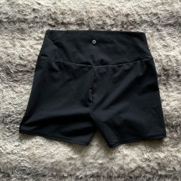 RBX Women's Black Bike Shorts - Picture 2 of 3